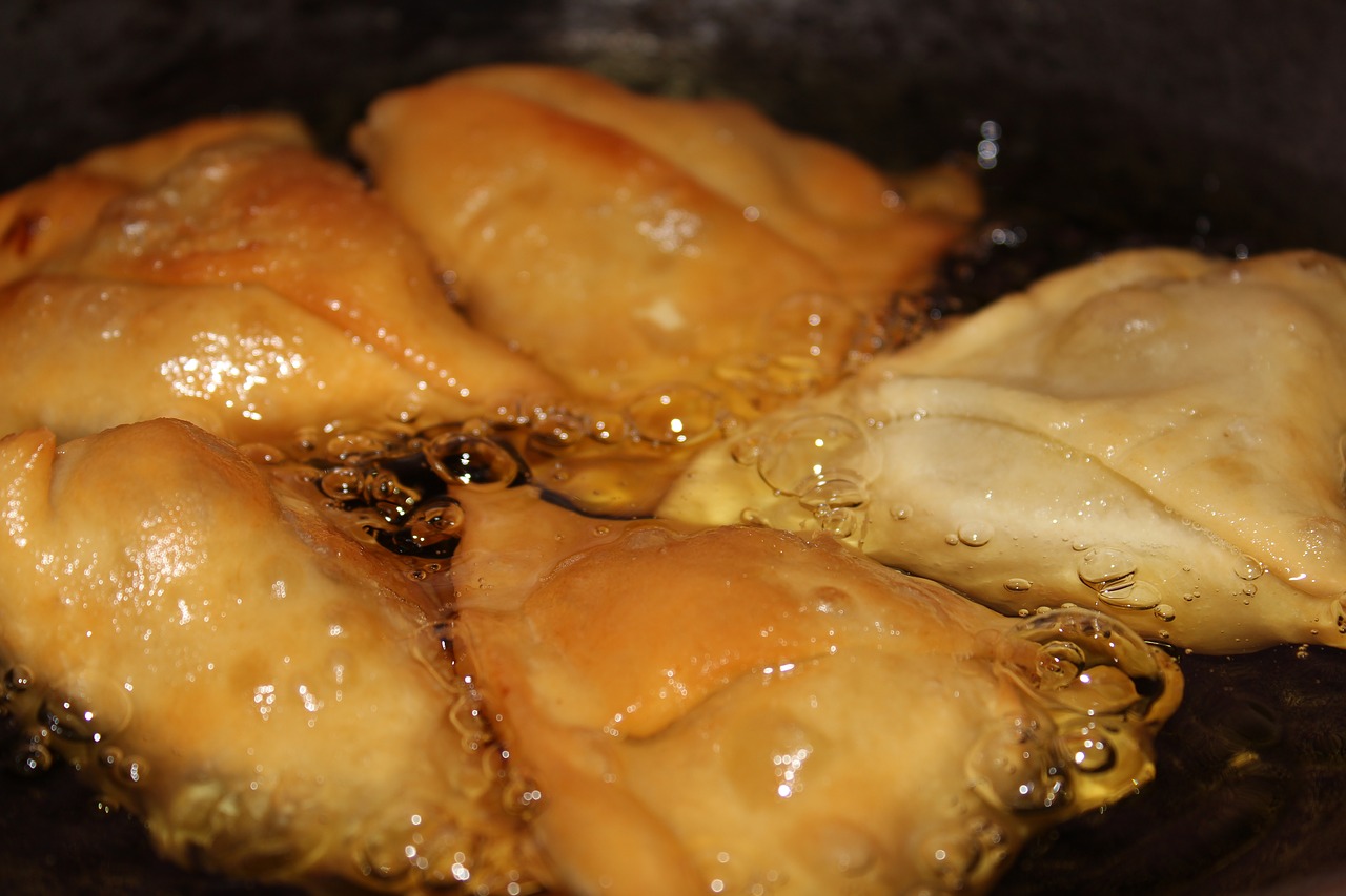 Samosa Fry Oil Cooking Cuisine